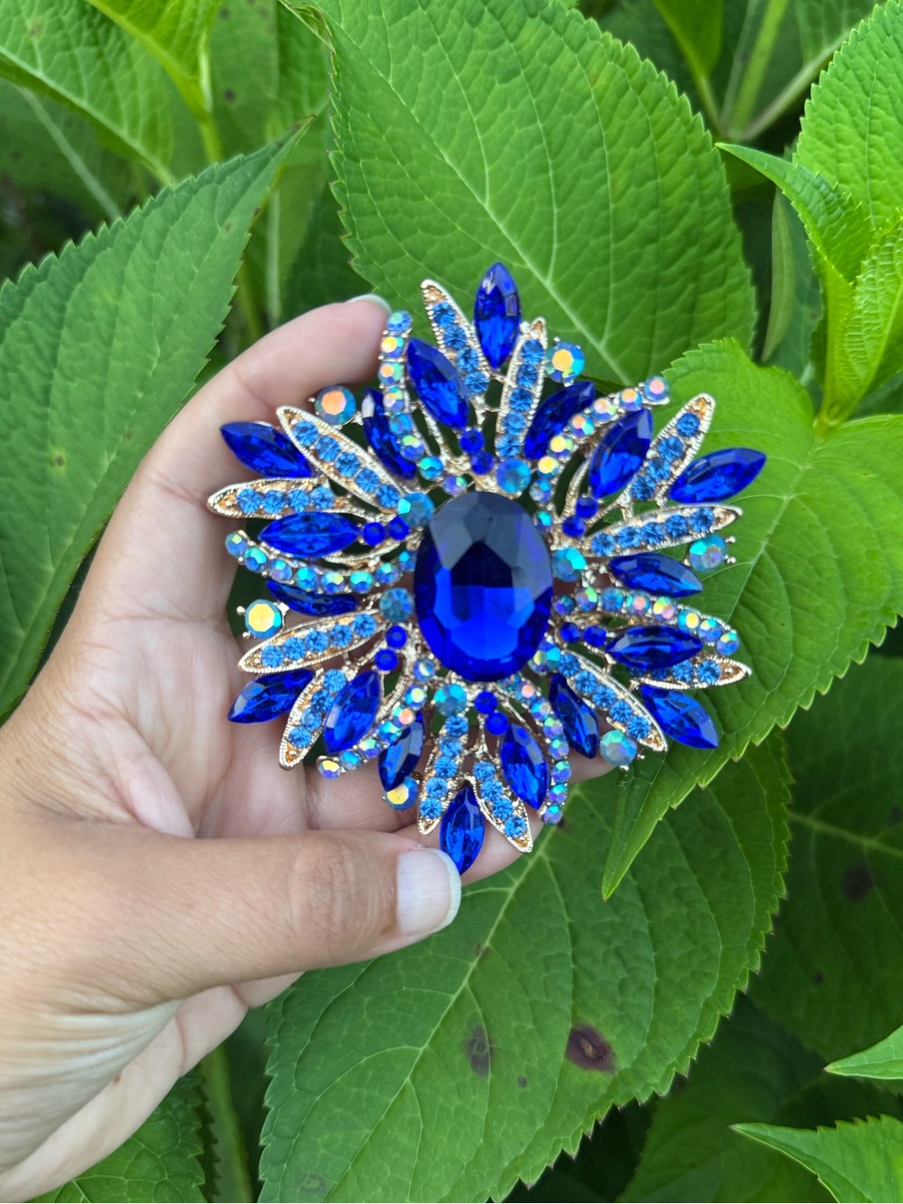 Large blue flower brooch